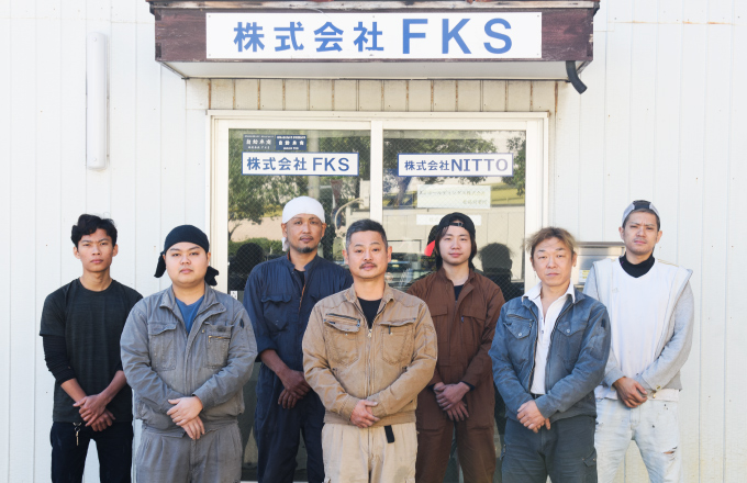 [写真]月間100台の修理実績専門スタッフが対応